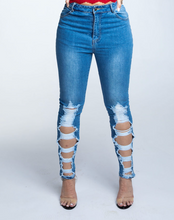 Load image into Gallery viewer, WELL PLAYED JEANS
