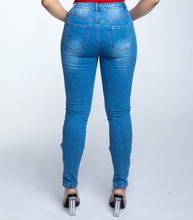 Load image into Gallery viewer, WELL PLAYED JEANS
